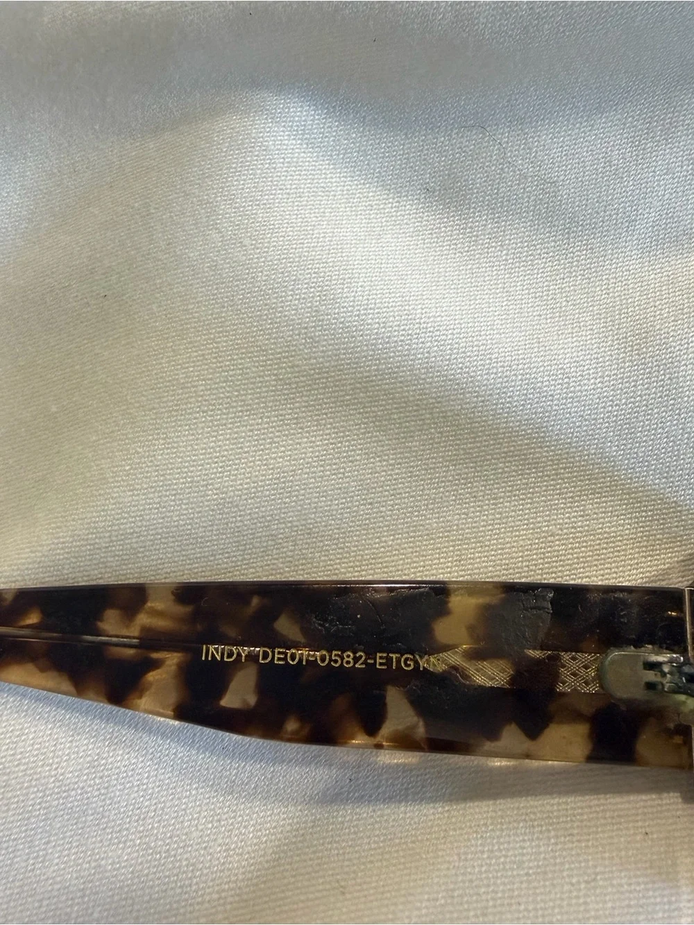 DIFF Eyewear Indy Rectangle Sunglasses Espresso Tortoise Shell Brown Retro Case